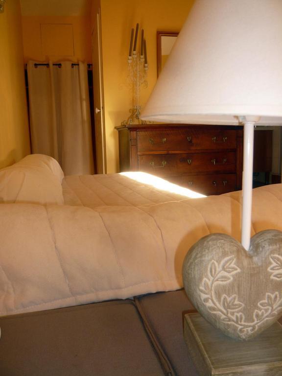 Bed & Breakfast - Maison De Marie Hotel Messimy-sur-Saone Ruang foto